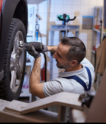 Truck Tyre change